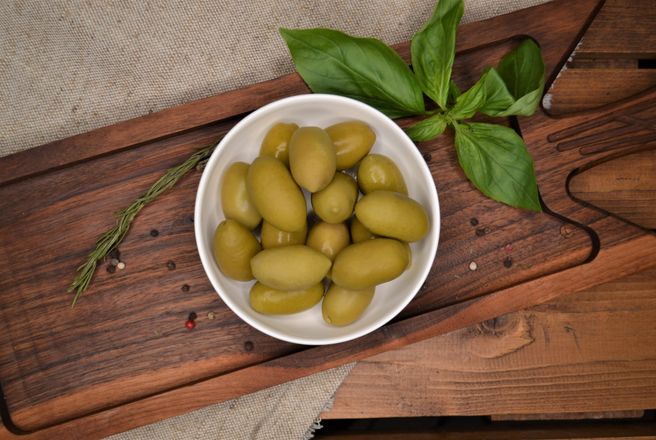 Зеленые оливки.jpg