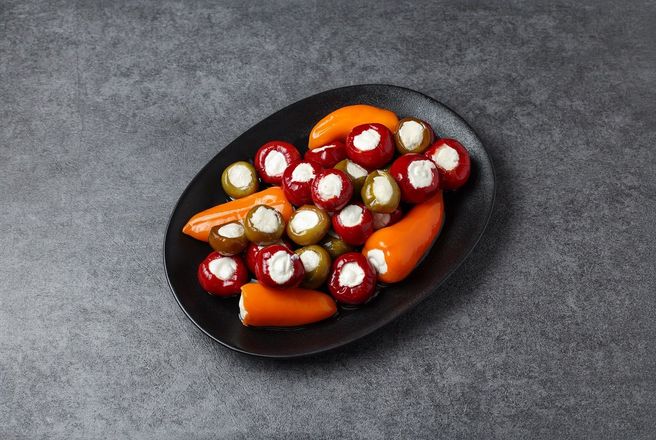 Перчики микс со сливочным сыром на развес.jpg