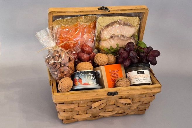 сундучок с деликатесами.jpg