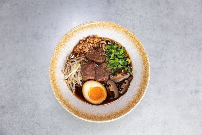 Гюкоцу рамен Томленые щечки.jpg