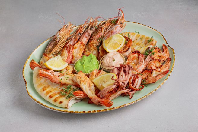 Ассорти из морепродуктов.jpg
