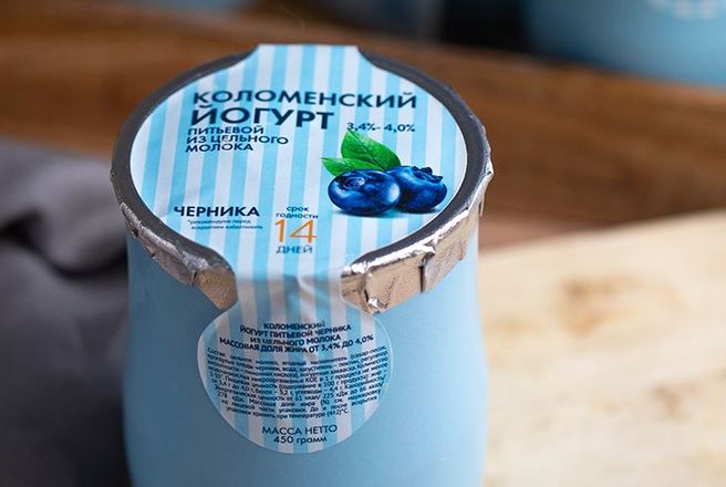 28коломенский йогурт питьевой черника крынка.jpg