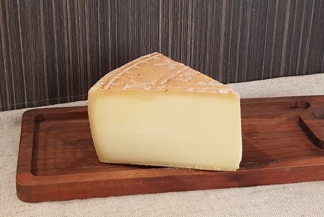 Сыр Часовщик  L' Horloger на развес.jpeg