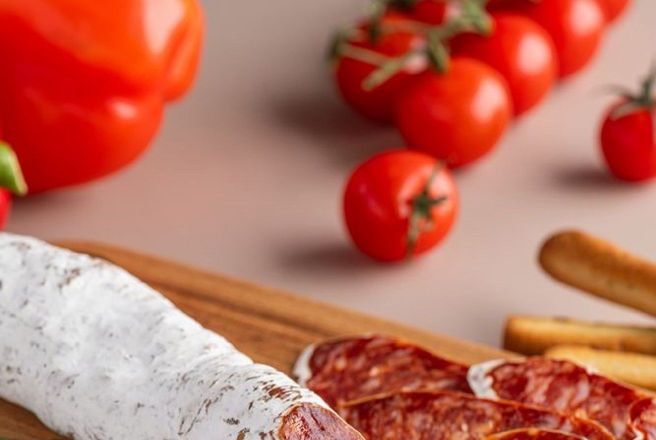 Колбаса сыровяленая Пепперони в белой плесени, 150гр.jpg