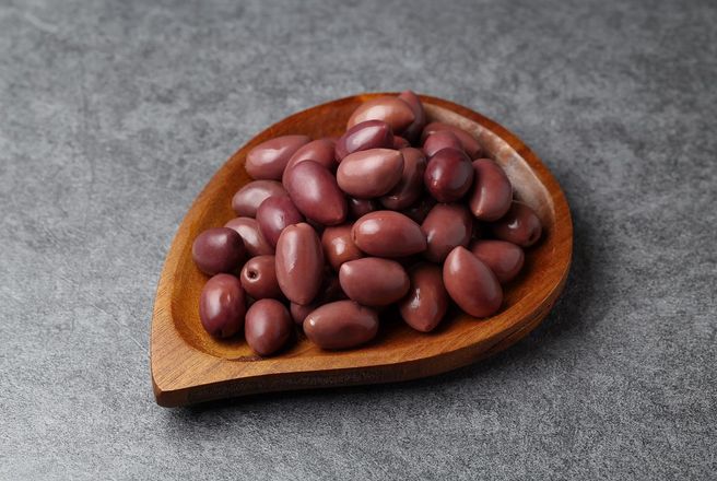 Оливки Каламата с косточкой на развес.jpg